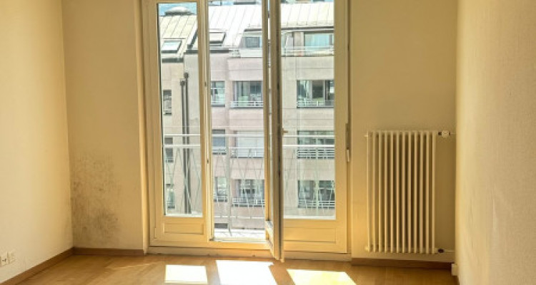 Studio avec balcon image 4