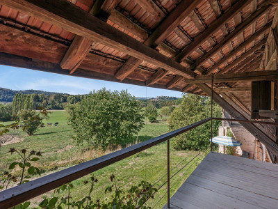 Ferme de caractère de 10.5 pièces avec grand terrain et fort potentiel image 1