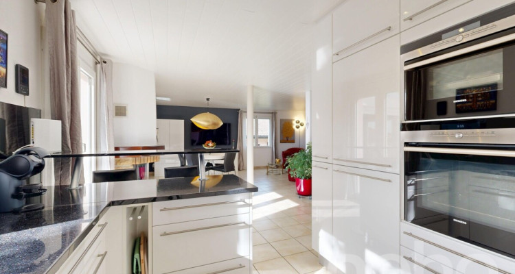 Maison 5.5 pcs lumineuse avec jardin, idéal famille image 7