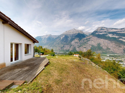 Maison rénovée avec grand jardin et vue sur les montagnes à Saxon image 1