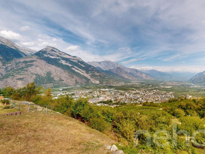 Maison rénovée avec grand jardin et vue sur les montagnes à Saxon image 2