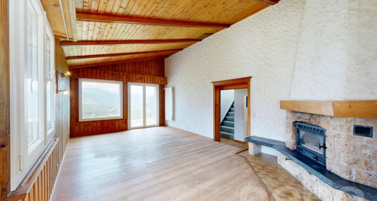Maison rénovée avec grand jardin et vue sur les montagnes à Saxon image 4
