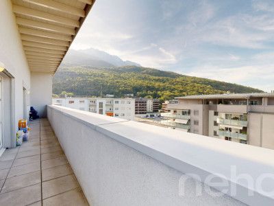 Grand Attique avec terrasse de 60m² et vue sur les montagnes. image 9