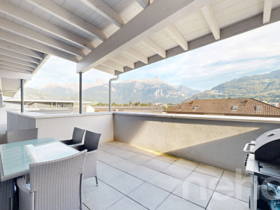Grand Attique avec terrasse de 60m² et vue sur les montagnes. image 11