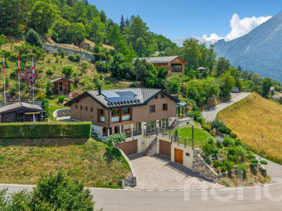 Exclusif: Grand chalet à Val de Bagnes avec une superbe situation image 3