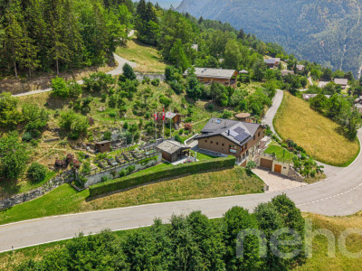 Exclusif: Grand chalet à Val de Bagnes avec une superbe situation image 1