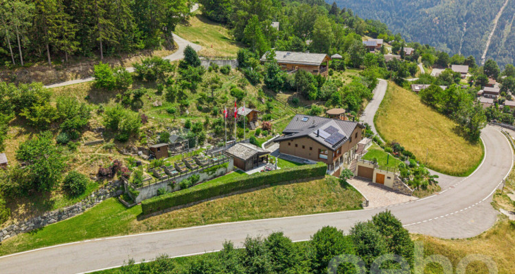 Exclusif: Grand chalet à Val de Bagnes avec une superbe situation image 2