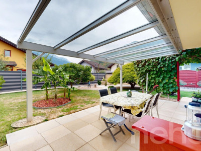 Maison avec jardin et terrasse plein sud à Collombey idéalement située image 7