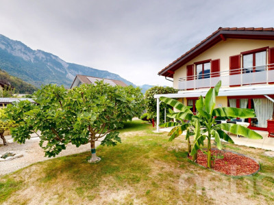 Maison avec jardin et terrasse plein sud à Collombey idéalement située image 8