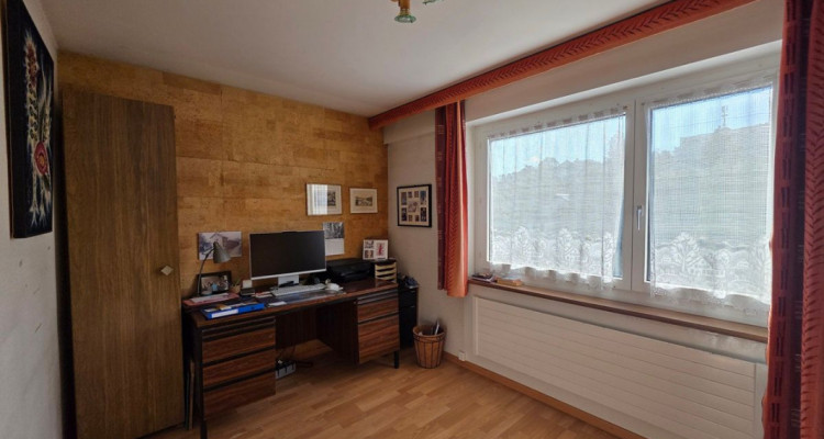 Appartement spacieux de 4,5 pièces avec 1 garage box image 5