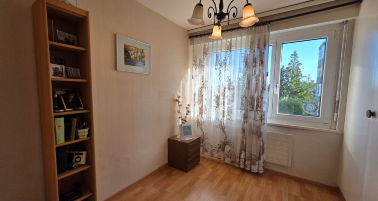 Appartement spacieux de 4,5 pièces avec 1 garage box image 6