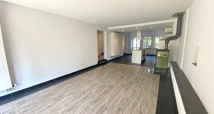 Bel appartement de 3.5 pièces denv. 100 m2 avec jardin image 5