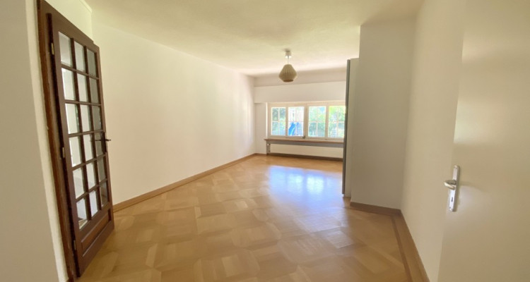 Bel appartement de 3.5 pièces denv. 100 m2 avec jardin image 9