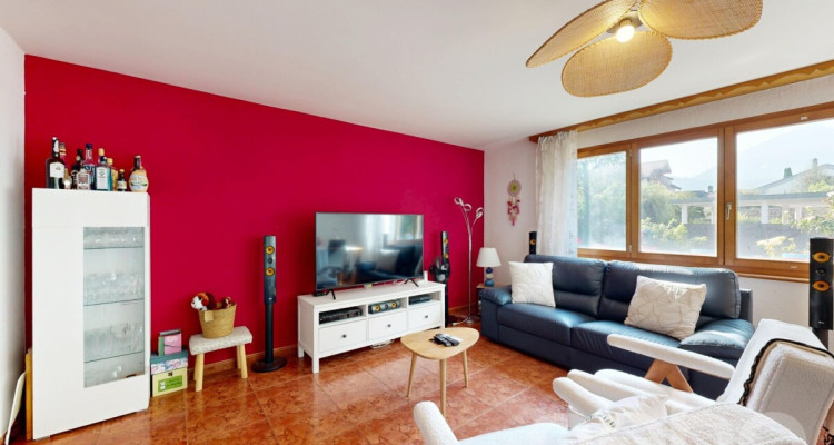 Villa individuelle à Vernayaz? espaces modulables, extérieur verdoyant image 2