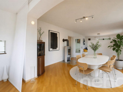 Freistehendes Einfamilienhaus mit herrlichem Garten und Grünsicht image 2