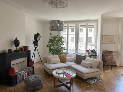 Magnifique appartement de charme de 4 pièces | 105 m² – Genève image 1