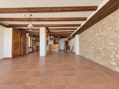 Maison villageoise avec vue: un beau potentiel à réléver image 6