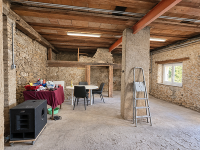 Maison villageoise avec vue: un beau potentiel à réléver image 11