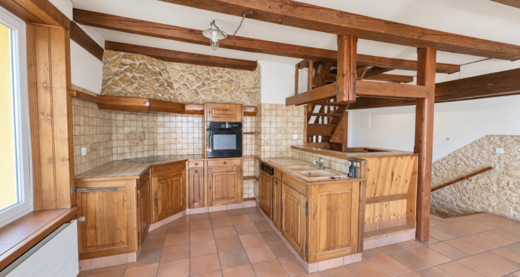 Maison villageoise avec vue: un beau potentiel à réléver image 7