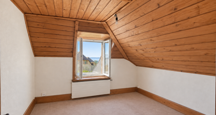 Maison villageoise avec vue: un beau potentiel à réléver image 9