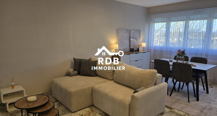 Appartement de 4 pièces au 5ème étage situé à Meyrin 1217 image 3