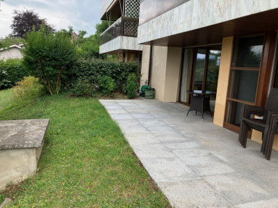 Magnifique 2 pièce meublé avec terrasse de 57m2 à deux min du lac/St-Sulpice VD image 9
