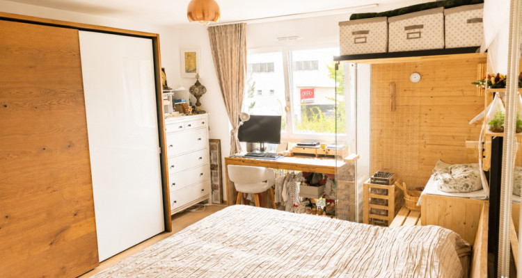 Modern 4.5-Room Apartment with Private Sauna & Balcony — Lake, EPFL image 10