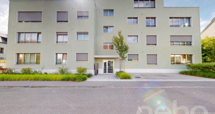 Neuwertige 3.5 Zimmer Eigentumswohnung ohne Baurecht in Allschwil image 1