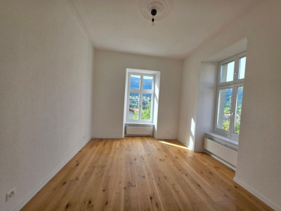 Maison de maître rénovée - 5 appartements à Corgémont image 6