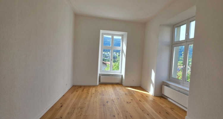 Maison de maître rénovée - 5 appartements à Corgémont image 6