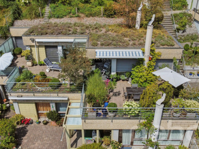 4.5 Zimmer Terrassenhaus mit Traumaussicht in Utzigen image 1