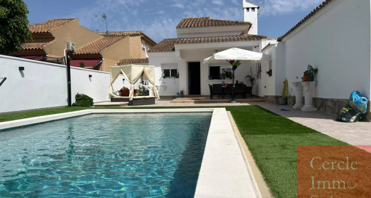 VILLA RÉNOVÉE AVEC PISCINE PRIVÉE À TORREVIEJA   image 1