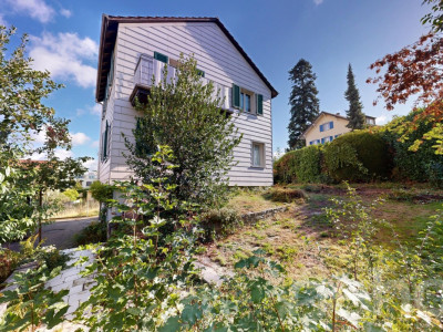 Zentral gelegenes 5-Zimmer-Haus mit viel Gestaltungspotenzial image 1