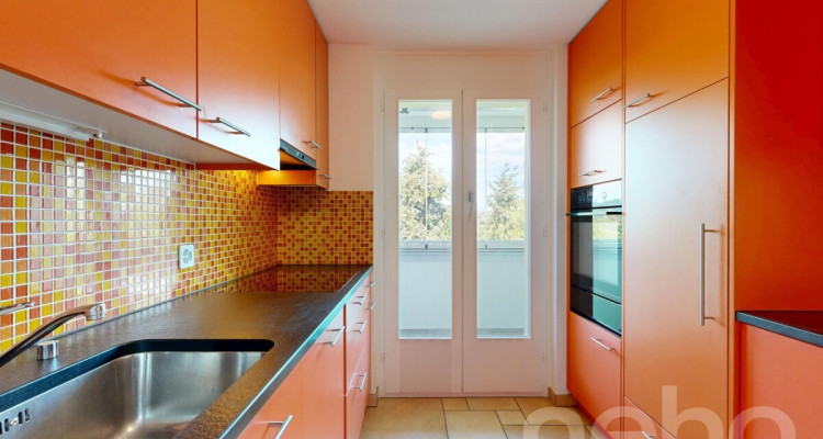 Grosszügige 5.5-Zimmerwohnung mit 2 Balkonen und Lift image 3