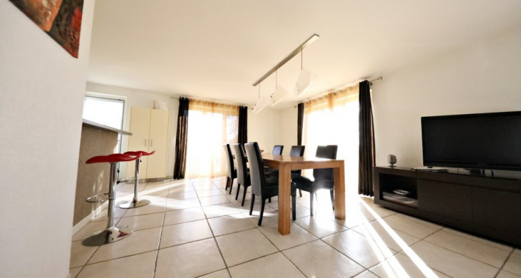 Visite 3D maison de 7 pièces /  5 chambres / 3 SDB / avec jardin. image 4