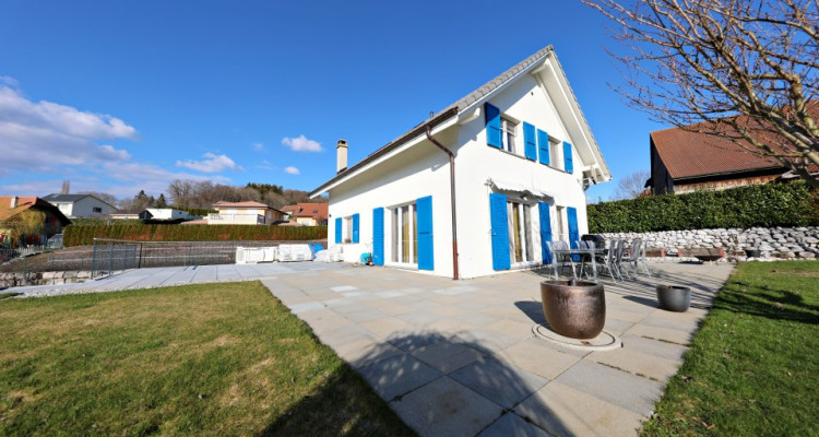 Visite 3D maison de 7 pièces /  5 chambres / 3 SDB / avec jardin. image 11