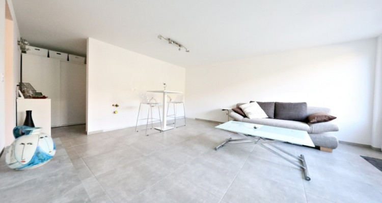 Visite 3D maison de 7 pièces /  5 chambres / 3 SDB / avec jardin. image 13