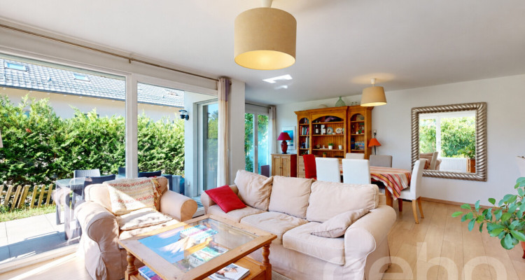 Epalinges: Maison mitoyenne avec grand jardin dans un quartier calme. image 2