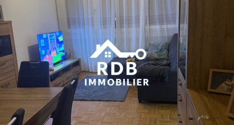 Appartement de 4 pièces au 3ème étage situé à Thônex 1226 image 3