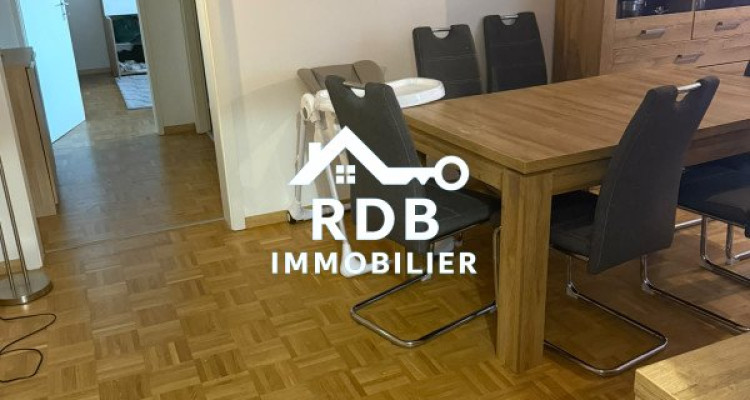 Appartement de 4 pièces au 3ème étage situé à Thônex 1226 image 4