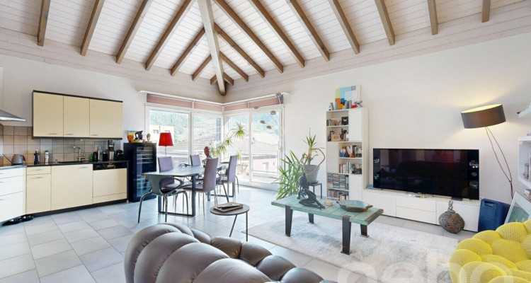Exclusif: lumineux 4.5 pièces avec terrasse et mezzanine image 3