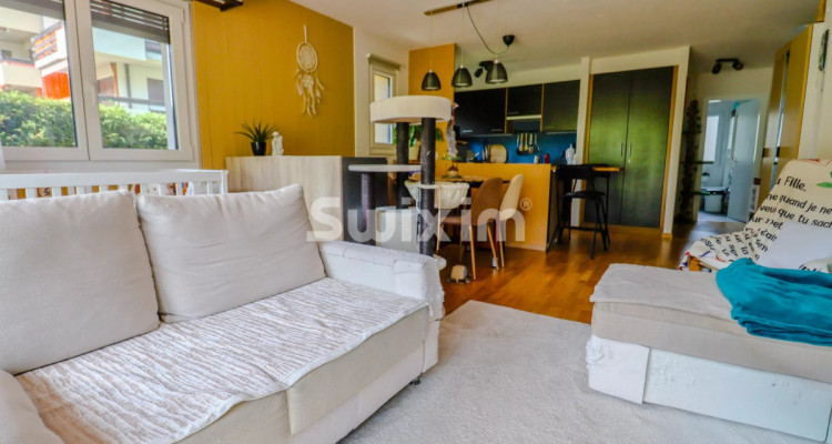 Exclusivité ! Très bel appartement au pied de la montagne ! image 3