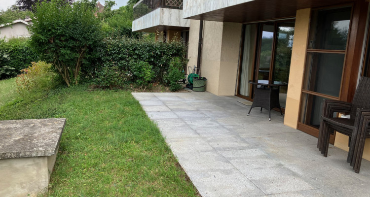 Magnifique 2 pièce meublé avec terrasse de 57m2 à deux min du lac/St-Sulpice VD image 9