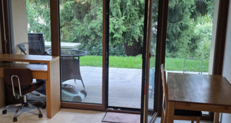 Magnifique 2 pièce meublé avec terrasse de 57m2 à deux min du lac/St-Sulpice VD image 8
