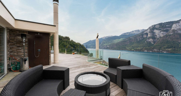 Attika-Terrassenwohnung mit Panorama-Seesicht image 1
