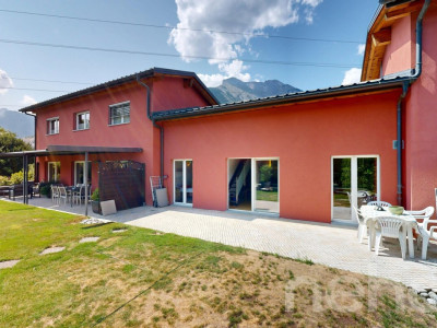 Maison 4 pièces avec jardin privatif et mezzanine image 1