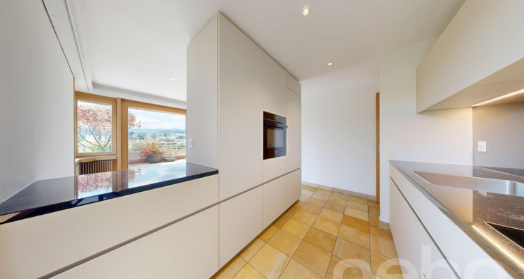 6.5 Zimmer Terrassenwohnung mit 189 m² Aussenfläche und Weitsicht image 4
