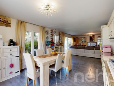 Maison mitoyenne familiale avec jardin et combles à aménager à Aigle image 9