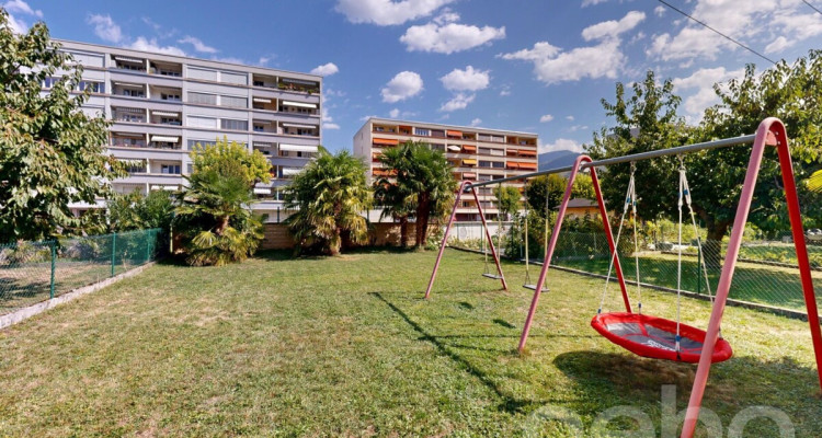 Maison mitoyenne familiale avec jardin et combles à aménager à Aigle image 11