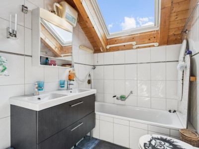 Maison individuelle avec 4 chambres à 300 mètres du lac de Neuchâtel image 8